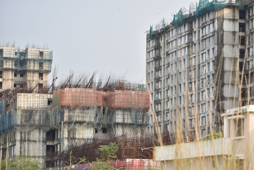 Sukhobristi Shapoorj - Construction of Apartments